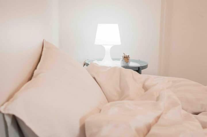 Cozy 1Br Walk To Bts And Airport Rail Link Close To Malls T バンコク都 エクステリア 写真